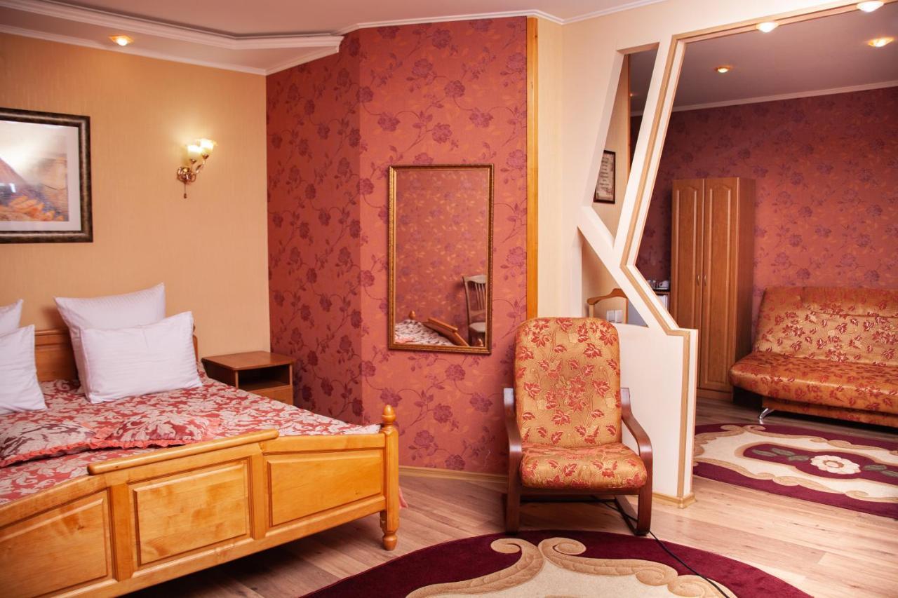 Hotel Piligrim 1 Mykolajiv Exteriér fotografie